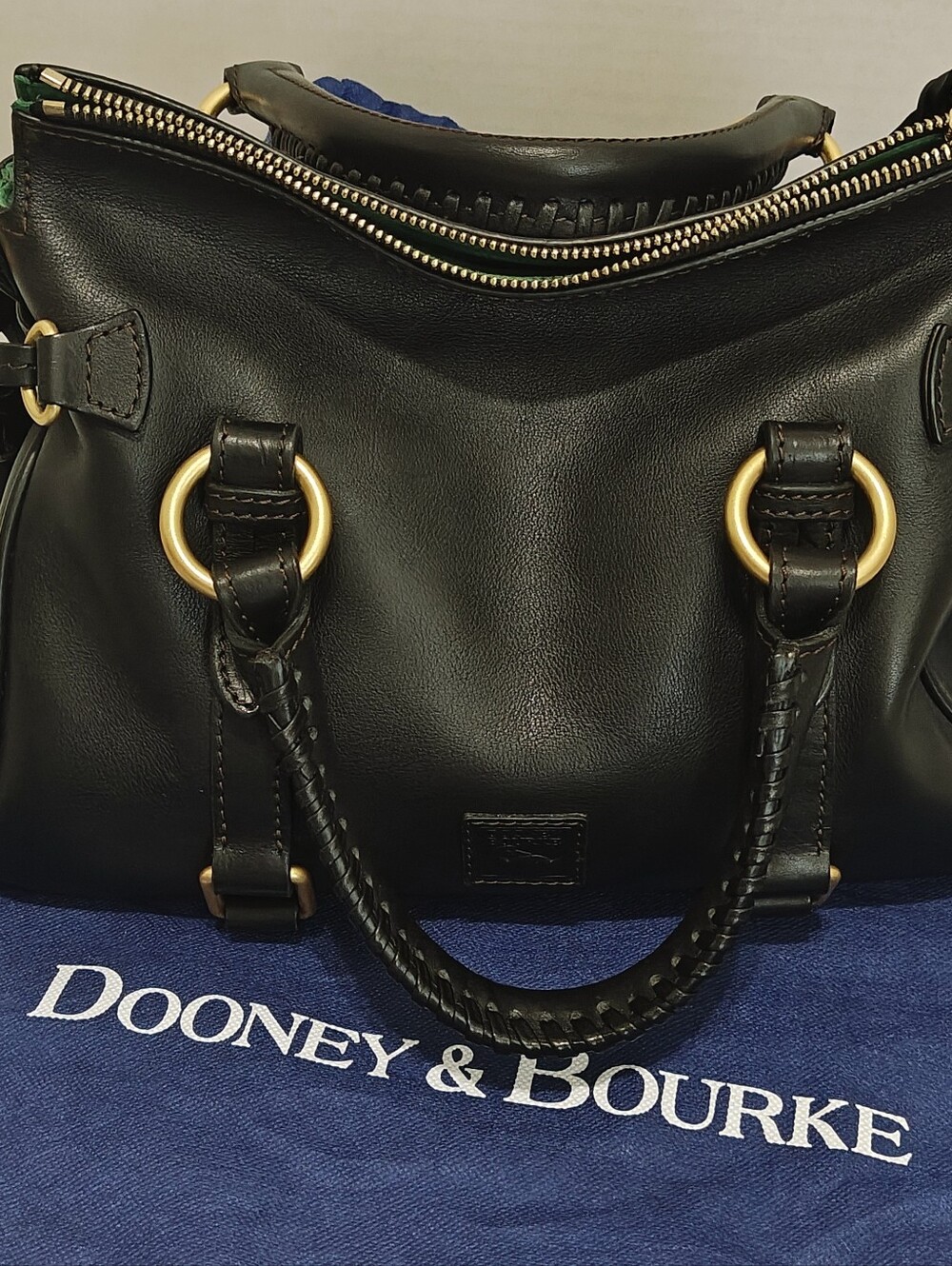 Dooney & Bourke Florentine Satchel. - Picture 3 of 10